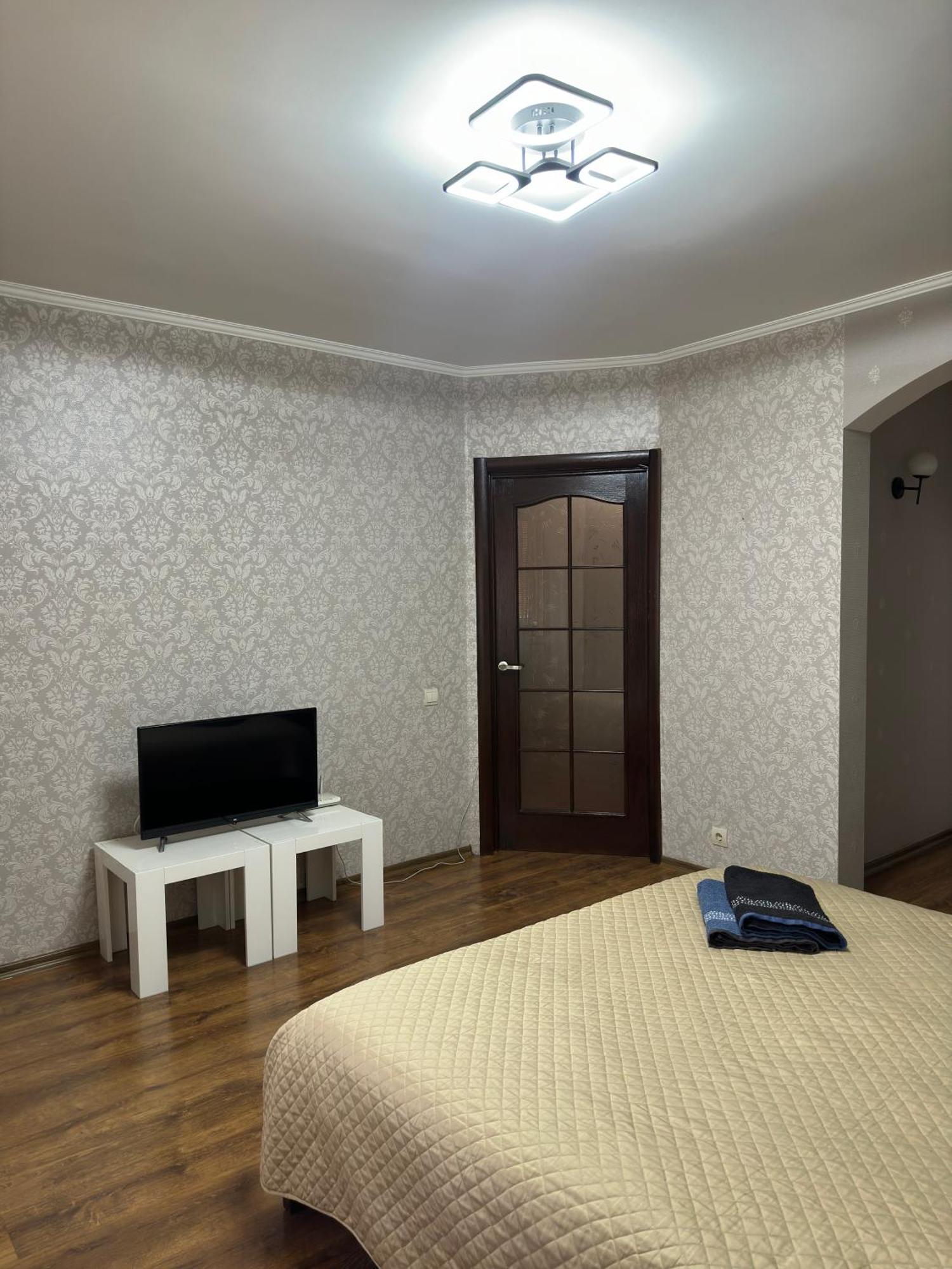 1Кім В Центрі,Вул.Набережна Rivne Kültér fotó